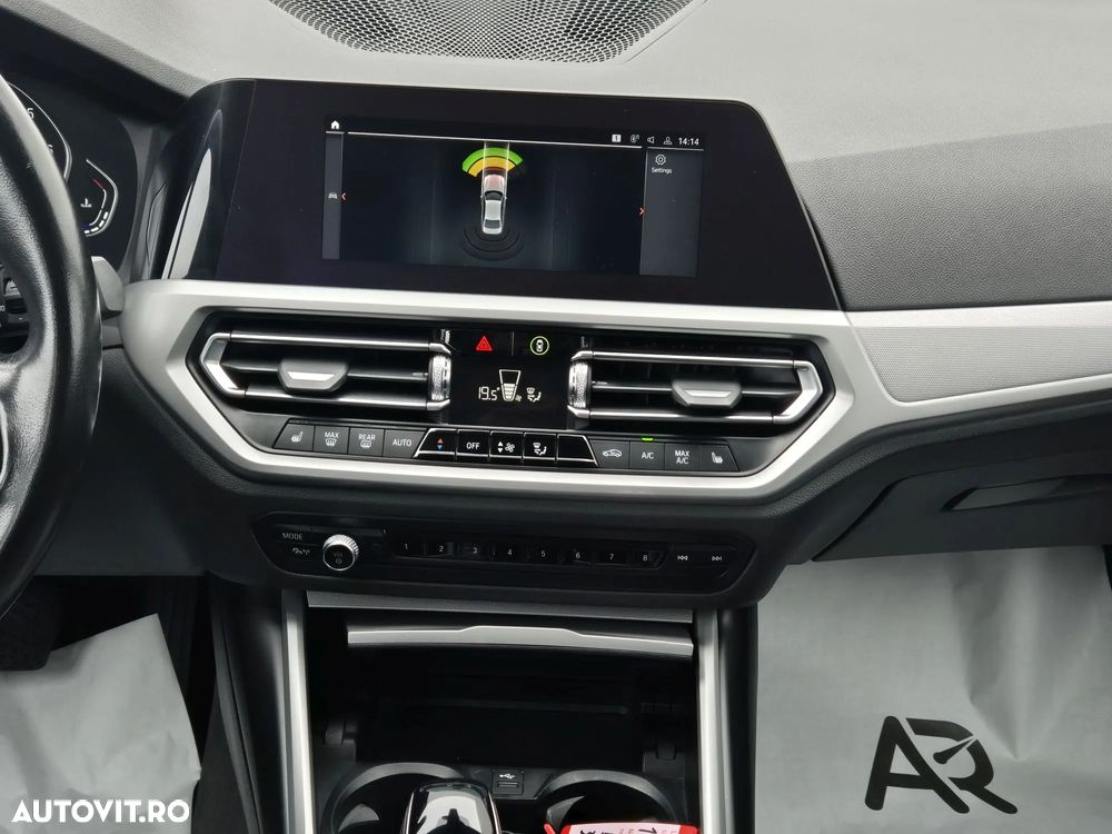 BMW Seria 3 318i AT - 18