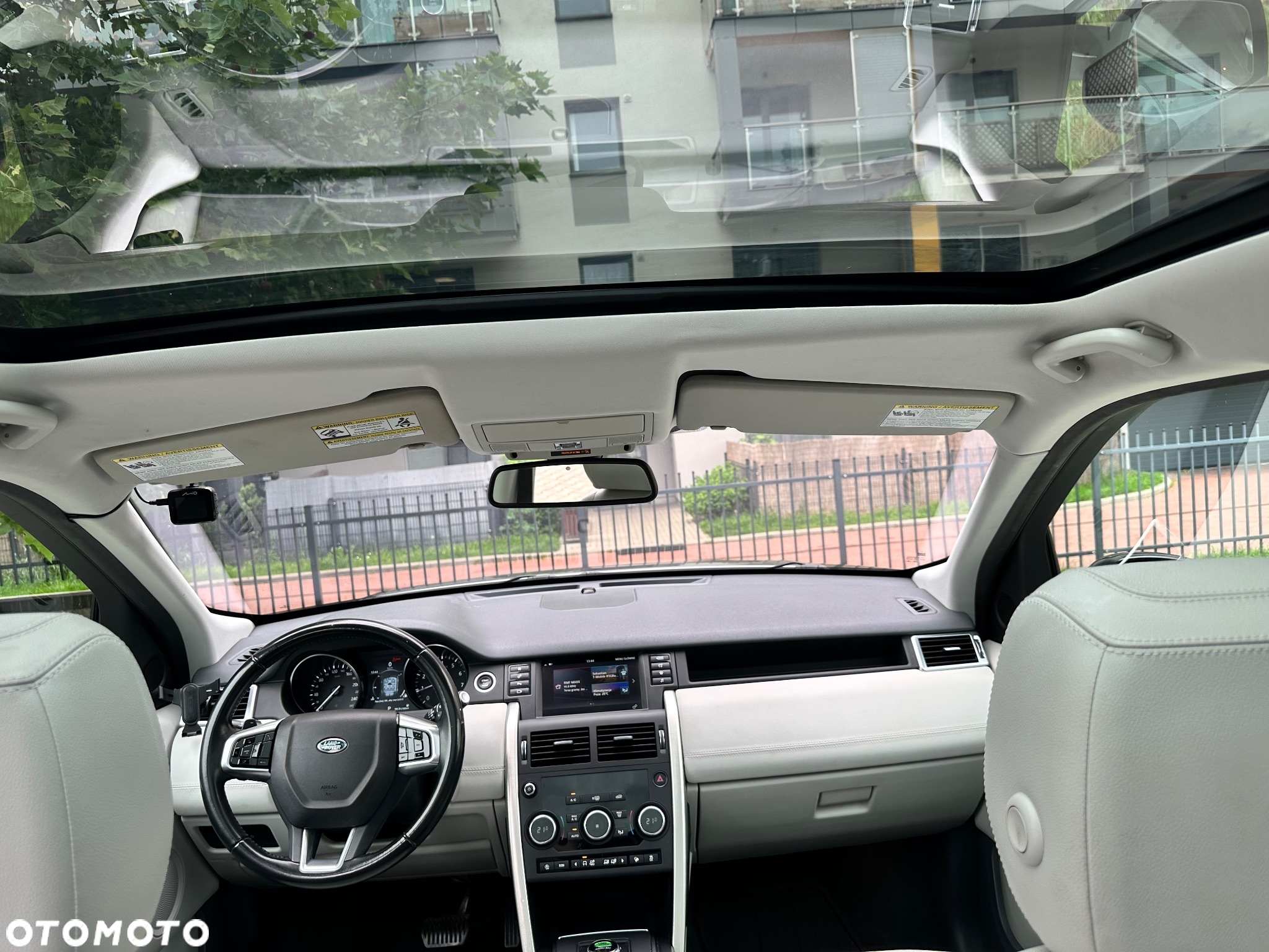 Land Rover Discovery Sport 2.0 Si4 HSE - 27