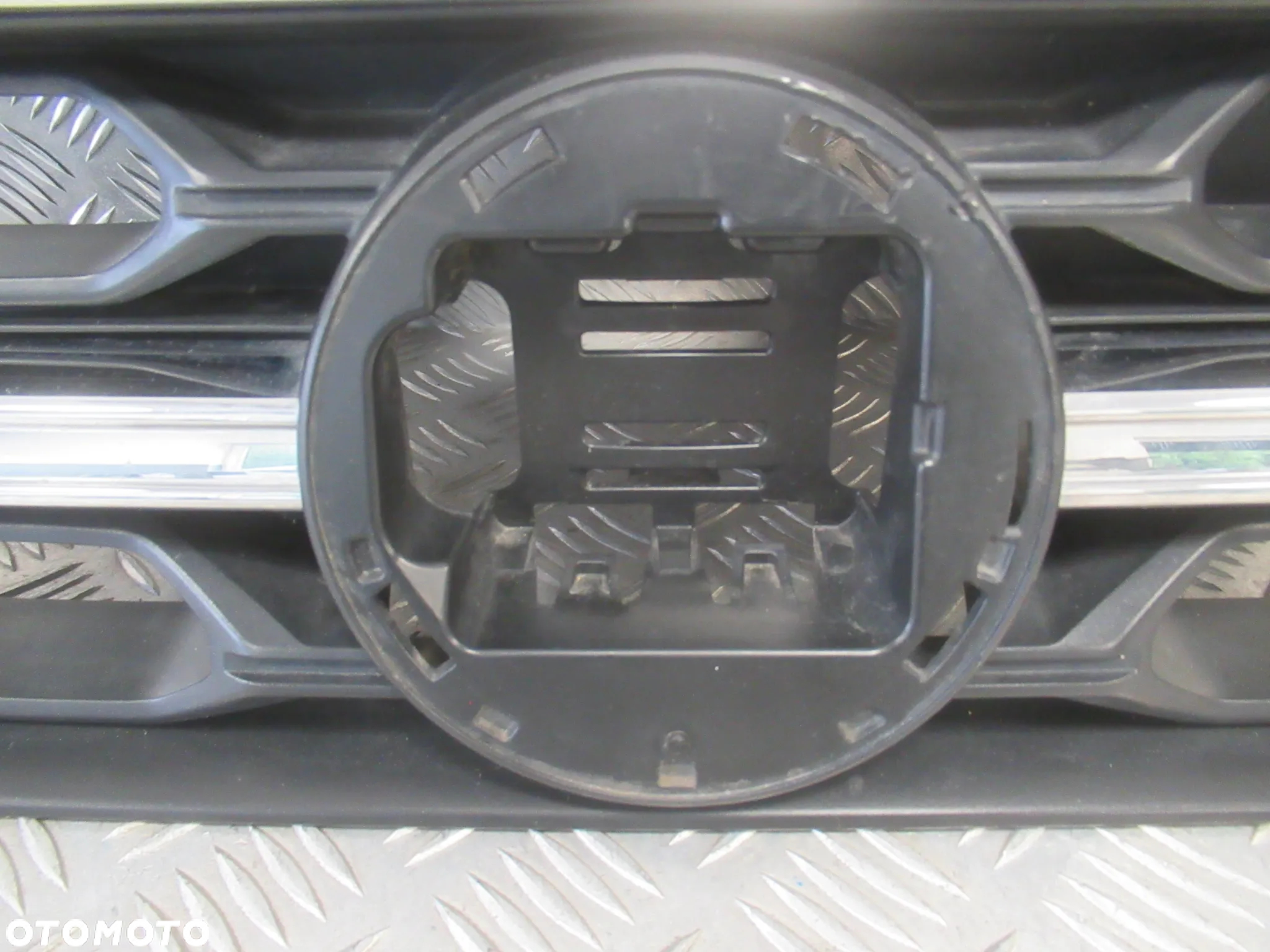 GRILL GRIL ATRAPA VW T-ROC R-LINE LIFT 2GA853651 2GA853653H 2021 - 5
