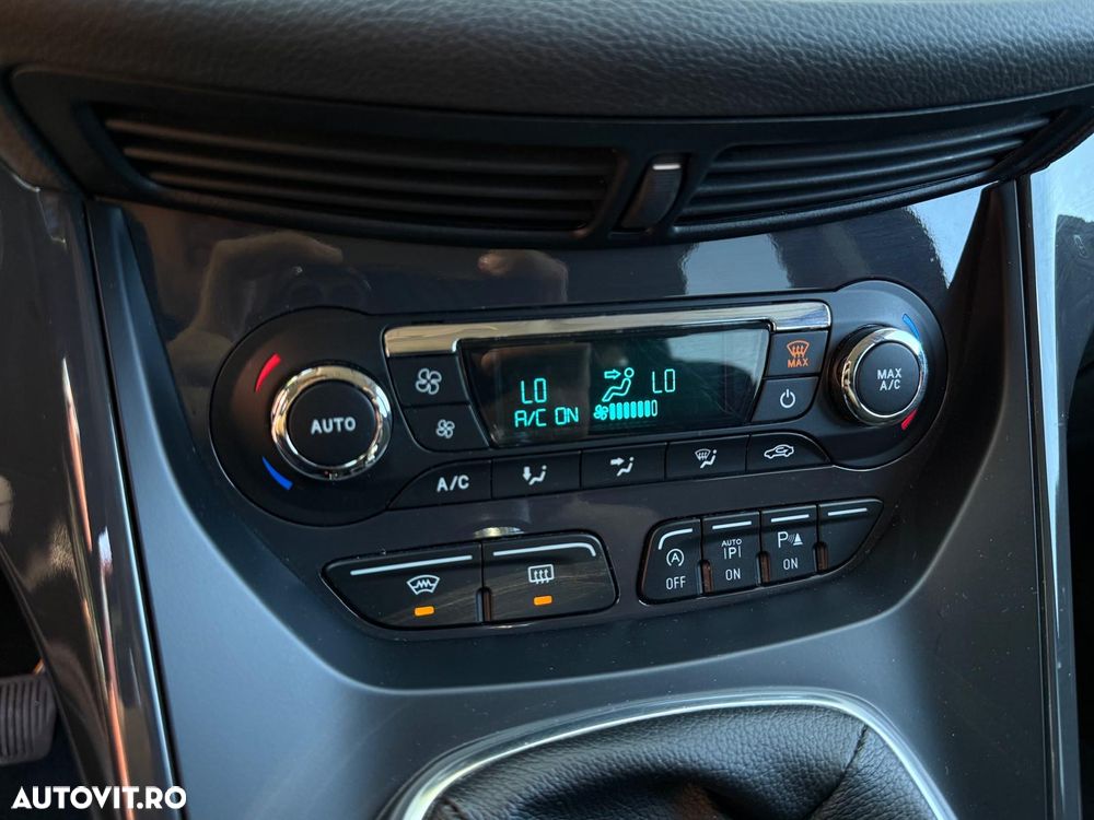Ford Kuga - 9