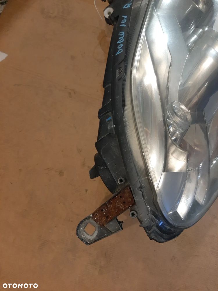 Lampa FIAT DOBLO II prawa lewa 51810671 OE - 2