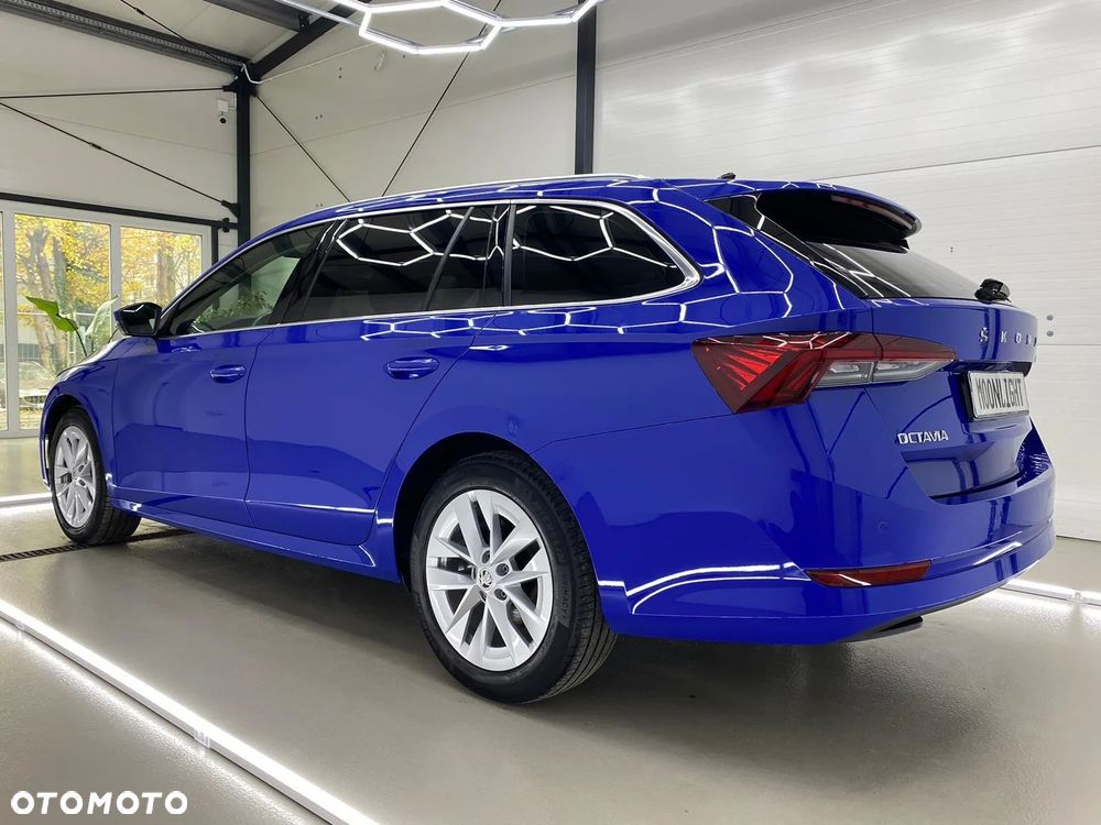 Skoda Octavia 2.0 TDI Ambition DSG - 6