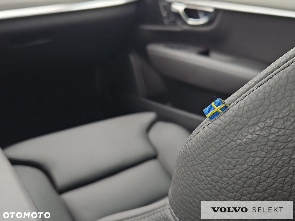 Volvo S90 T8 AWD Plug-In Hybrid Ultimate Dark - 29