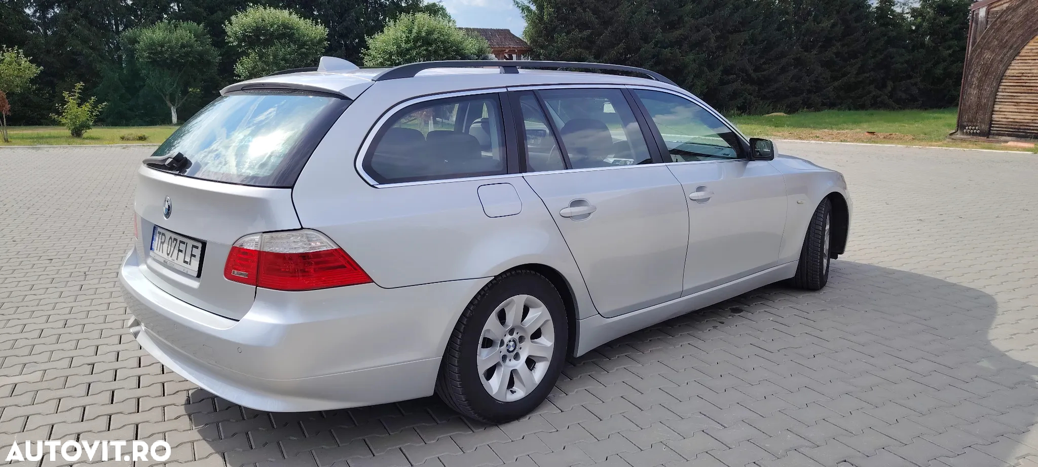 BMW Seria 5 520d Touring Aut. Edition Lifestyle - 3