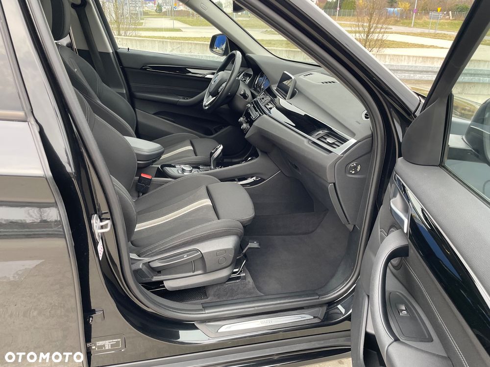 BMW X1 sDrive18i Sport Line - 20