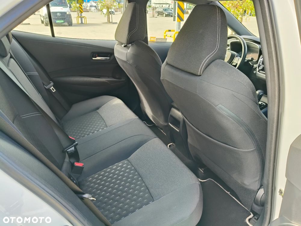Toyota Corolla 1.8 Hybrid Comfort - 11