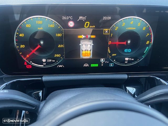 Mercedes-Benz GLA 250 e 8G-DCT Progressive - 12