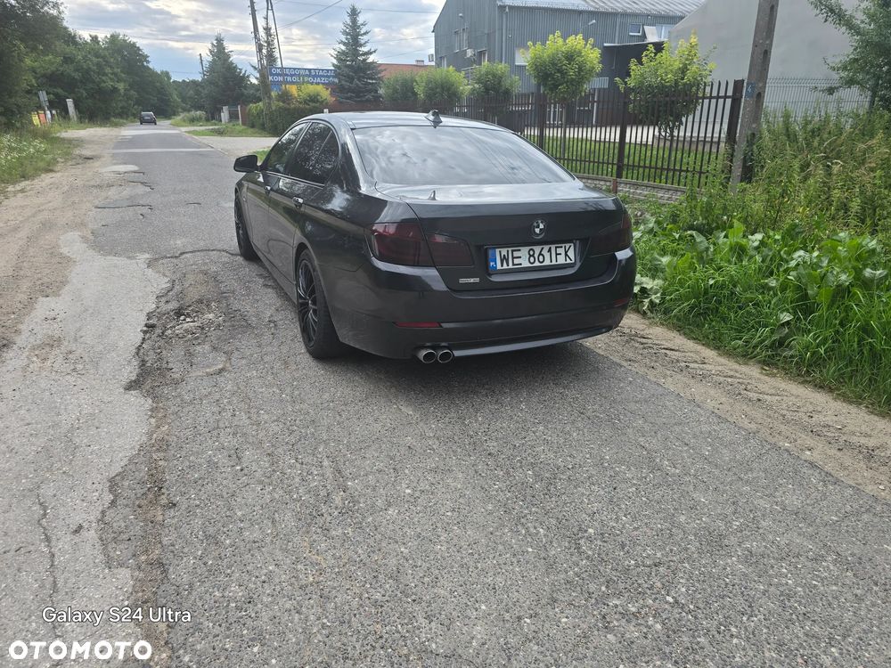 BMW Seria 5 525d xDrive - 1