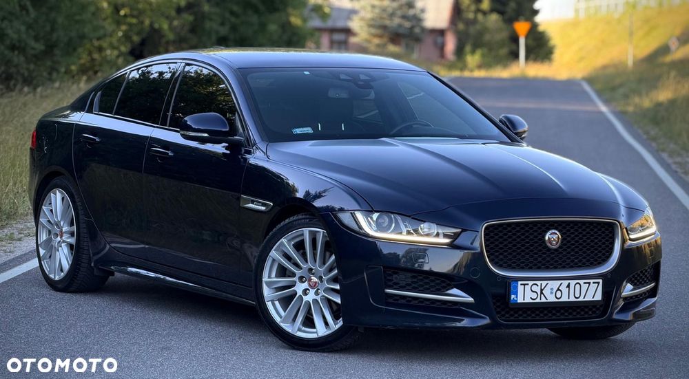 Jaguar XE 2.0 D R-Sport - 1