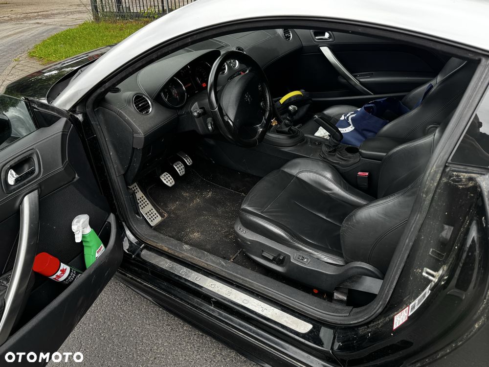 Peugeot RCZ - 4