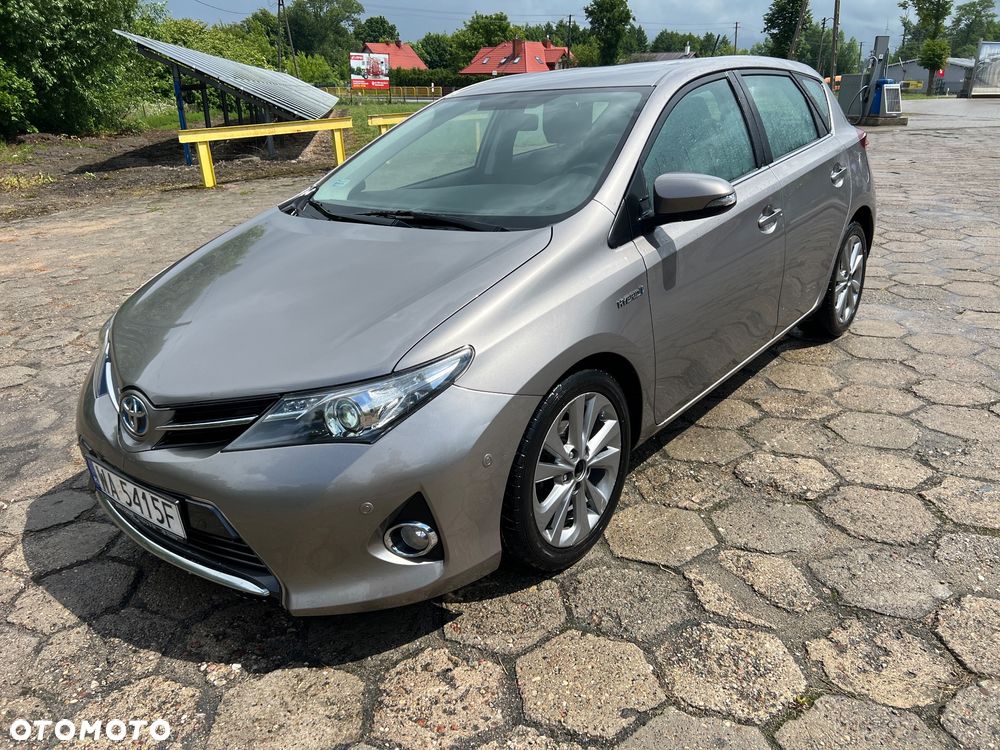 Toyota Auris - 1
