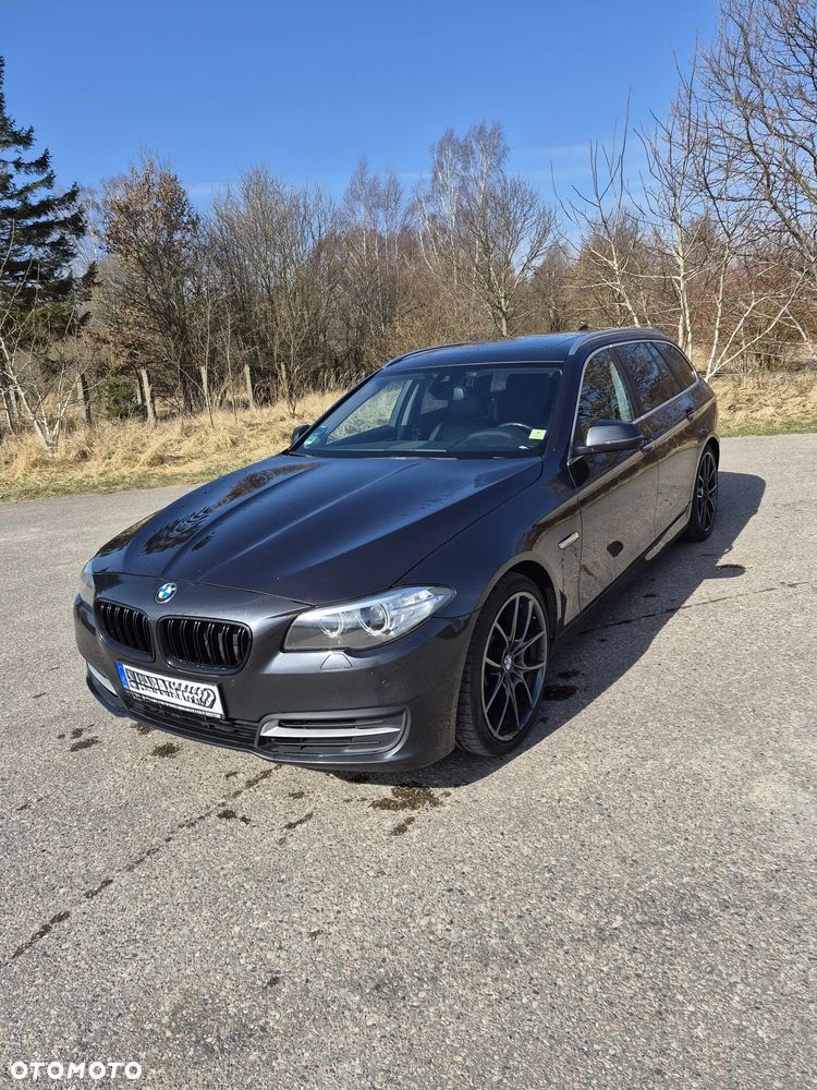 BMW Seria 5 525d xDrive Sport-Aut Modern Line - 1