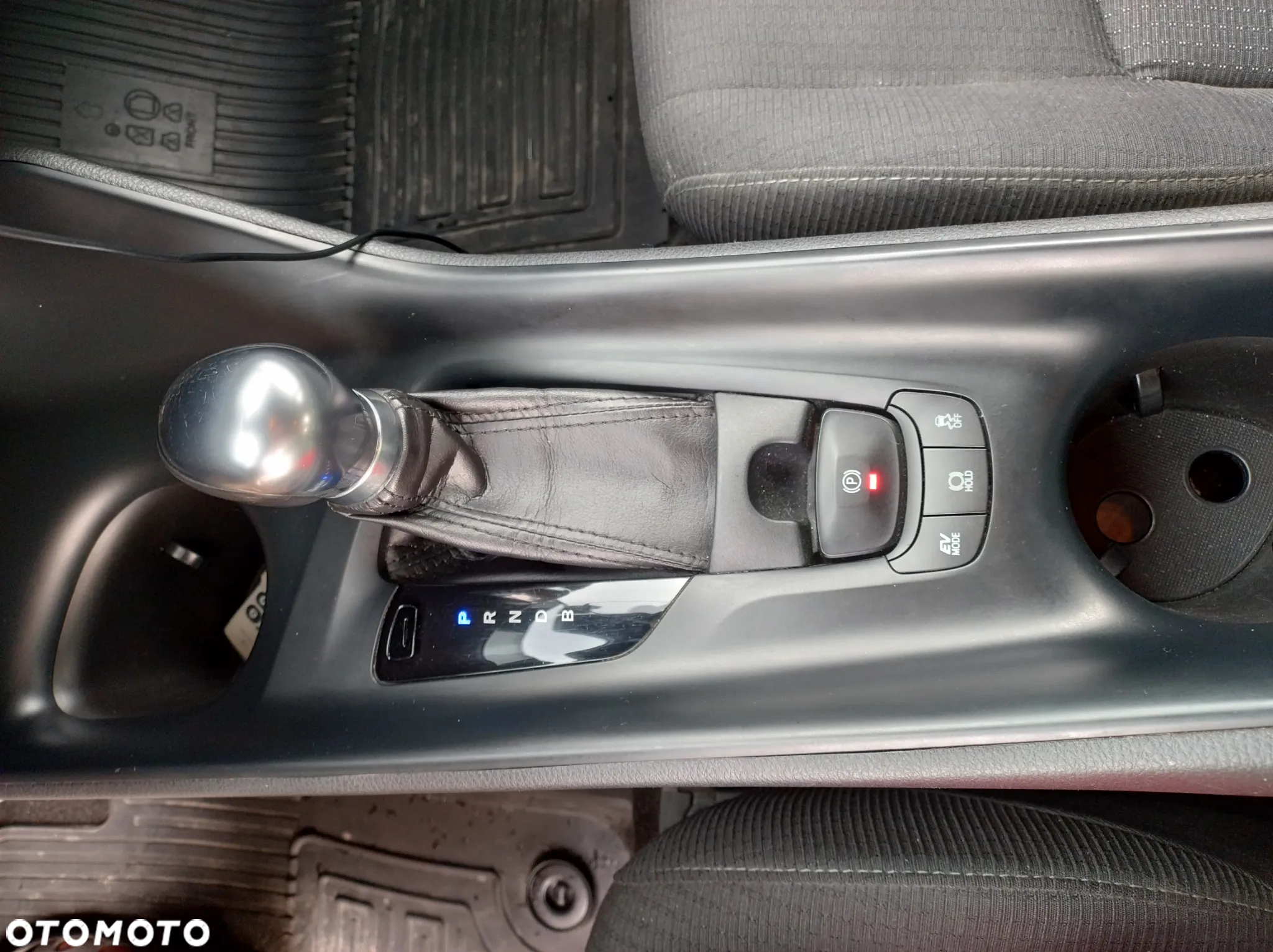 Toyota C-HR 1.8 Hybrid Premium - 13