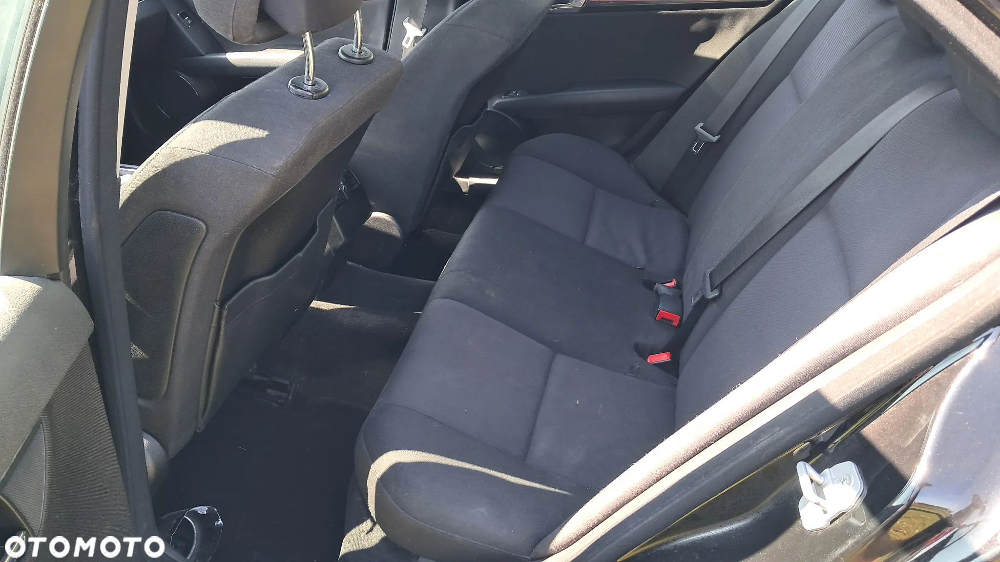 Mercedes-Benz Klasa C 200 CDI BlueEff Avantgarde - 5