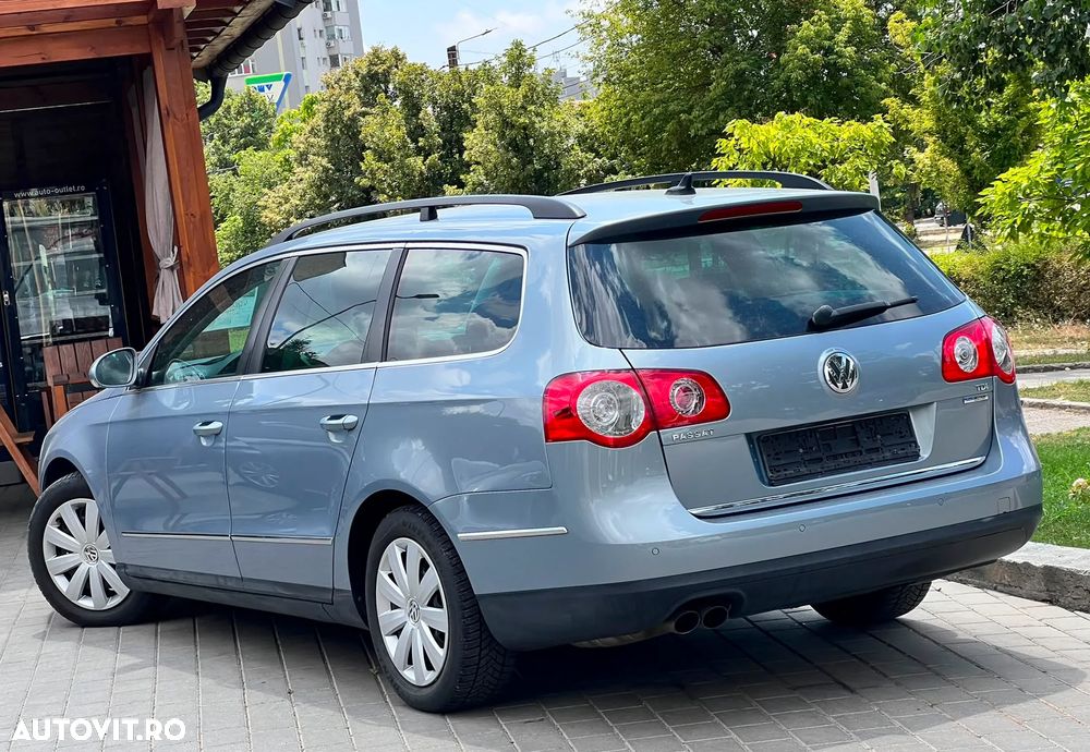 Volkswagen Passat 2.0 Blue TDI SCR Highline - 9