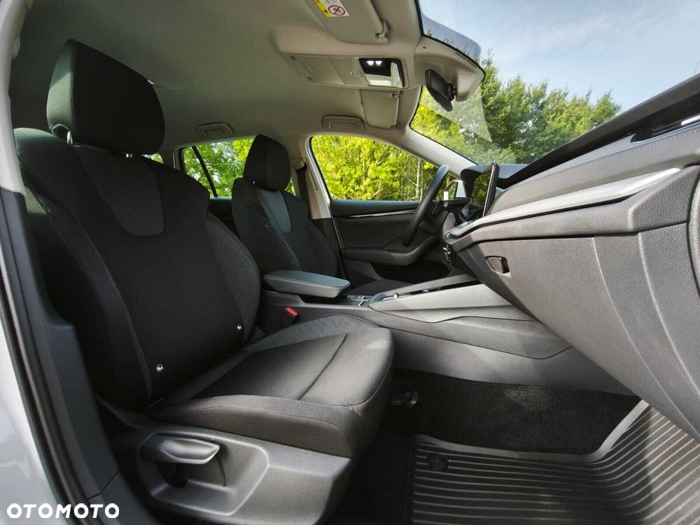 Skoda Octavia 2.0 TDI Edition 130 Essence DSG - 18
