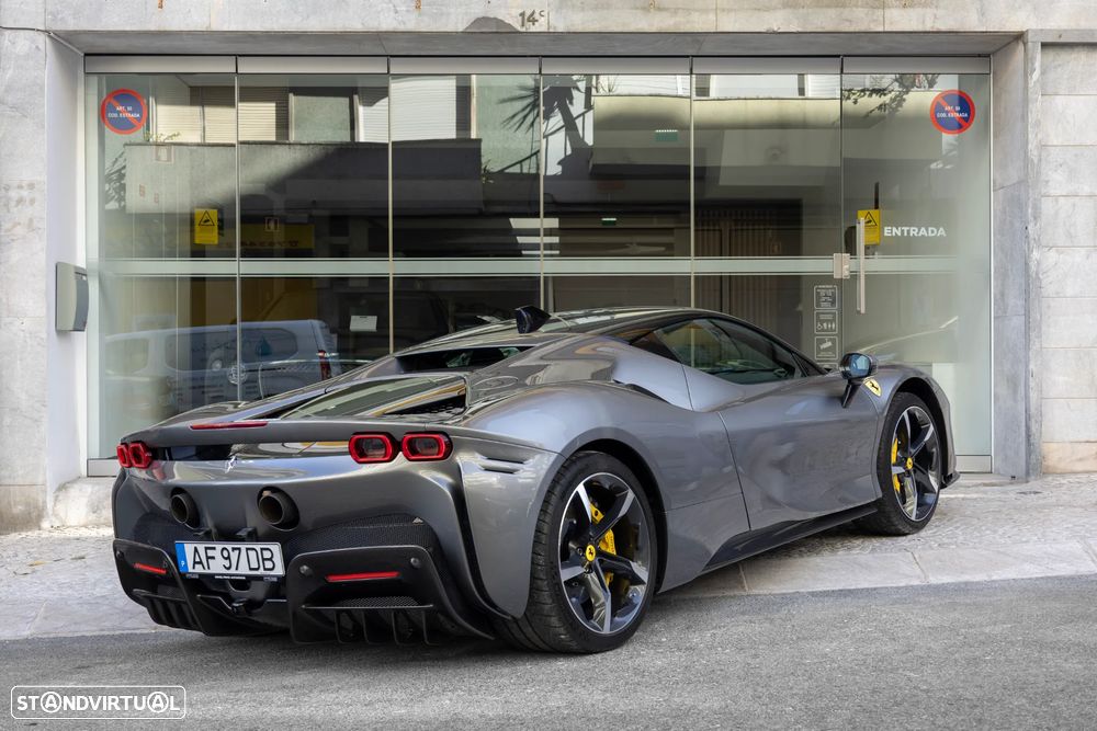 Ferrari SF90 Stradale - 45