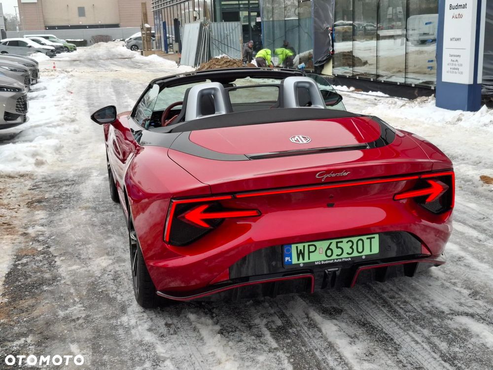 MG Cyberster 77kWh AWD Czarny Dach - 27
