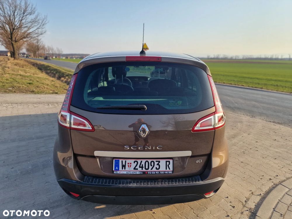 Renault Scenic 1.9 dCi Confort Privilege - 12