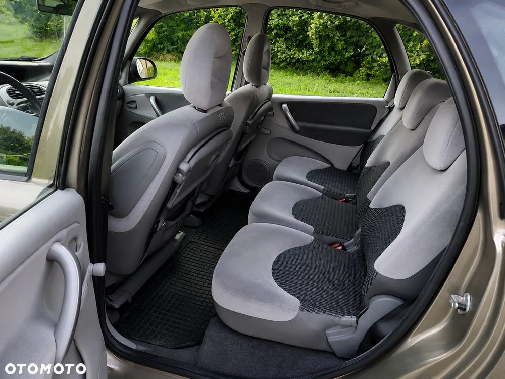Citroën Xsara Picasso - 11