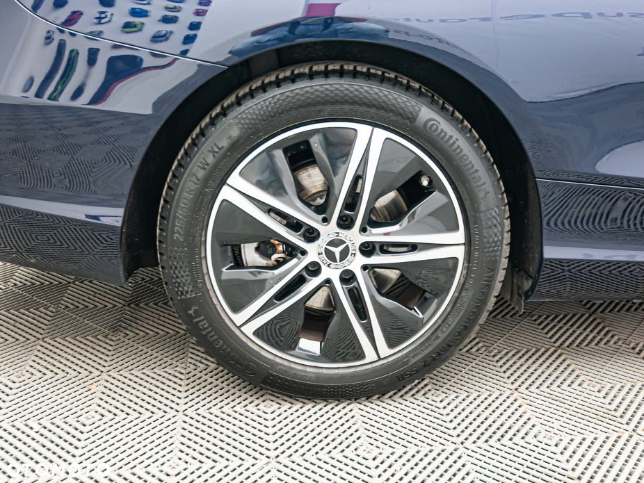 Mercedes-Benz Klasa C 300 9G-TRONIC - 29