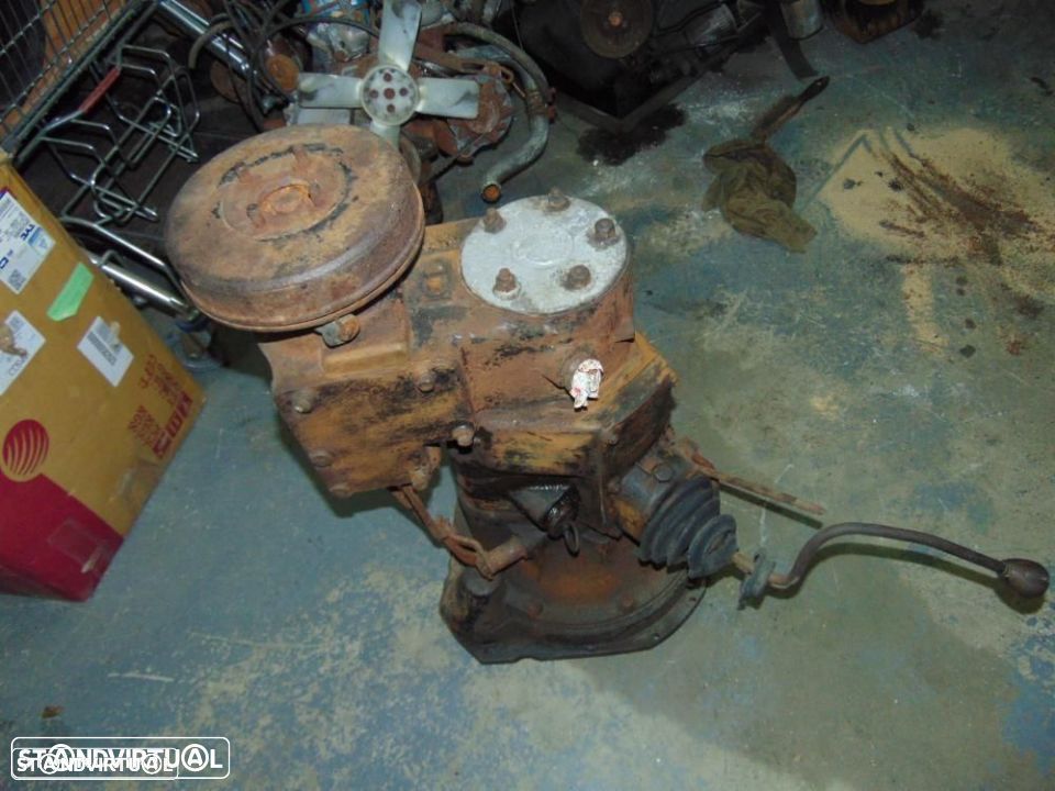 Land Rover dos 1ºs modelos caixa velocidades - 1