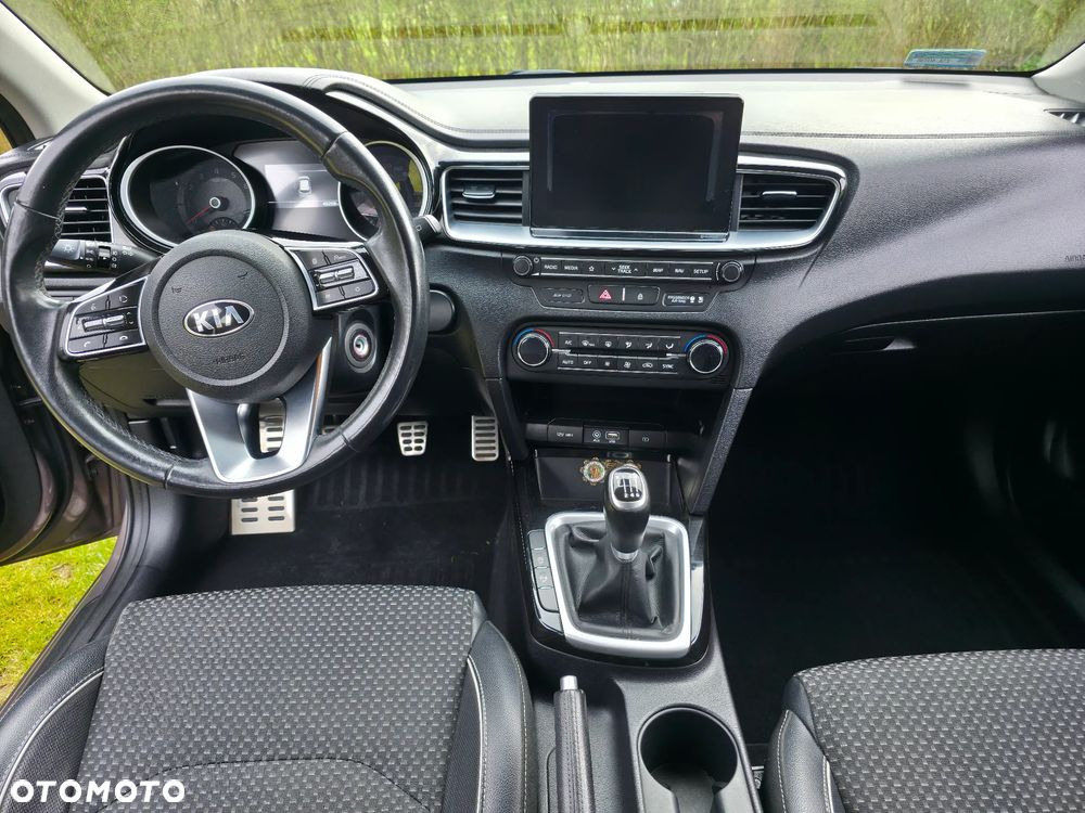Kia Ceed 1.4 T-GDI L - 9