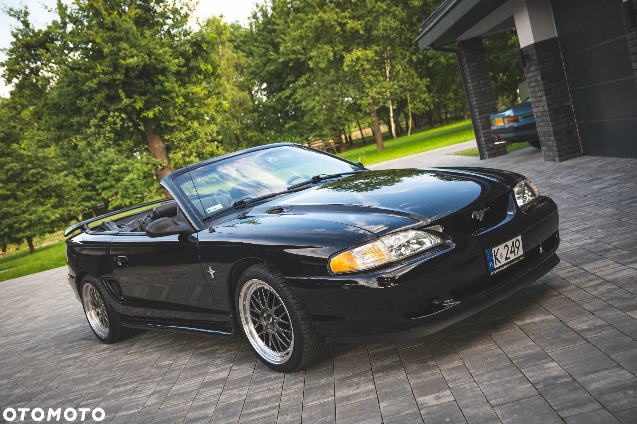 Ford Mustang - 6