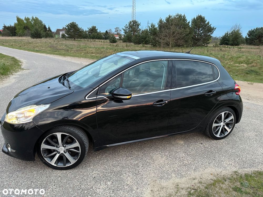 Peugeot 208 ver-1-6-e--hdi-allure-stt - 7