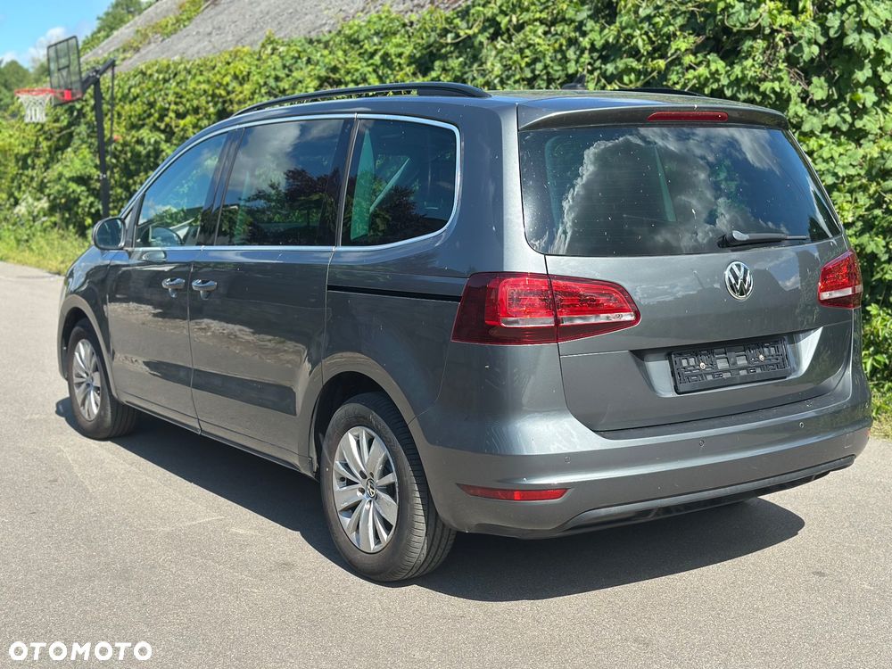 Volkswagen Sharan - 11