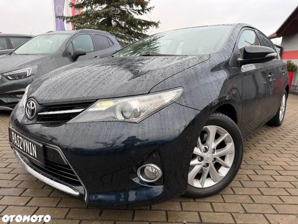 Toyota Auris 2.0 D-4D Edition - 1