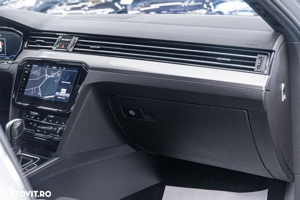 Volkswagen Passat Alltrack 2.0 TDI SCR DSG 4Motion - 37