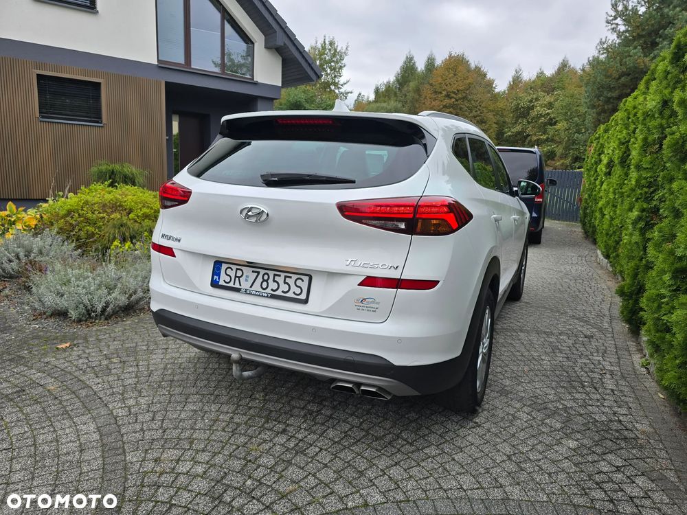 Hyundai Tucson 1.6 CRDi 48V-Hybrid 2WD DCT Select - 11