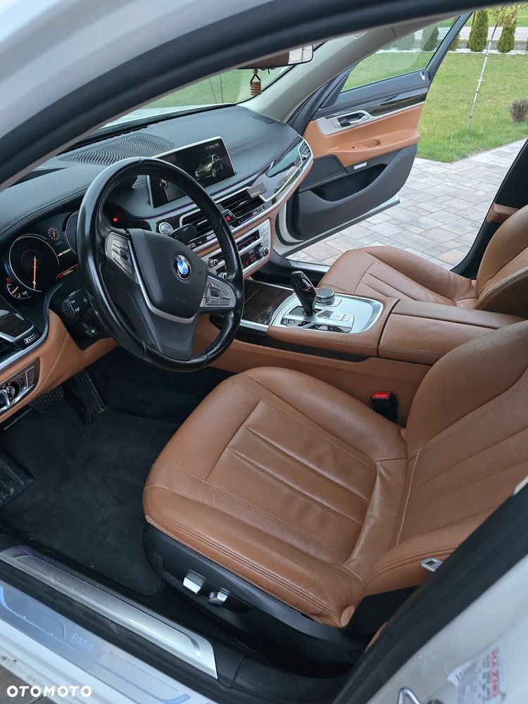 BMW Seria 7 730Ld xDrive - 18