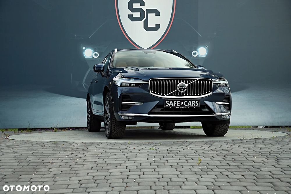 Volvo XC 60 B6 B AWD Ultimate Bright - 12