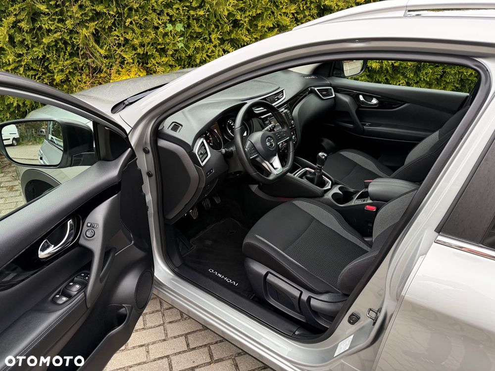 Nissan Qashqai 1.3 DIG-T N-WAY - 7