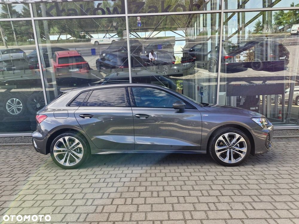 Audi A3 Sportback - 6