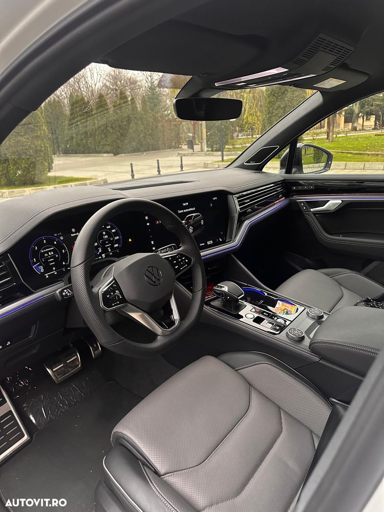 Volkswagen Touareg V6 TDI R-Style - 6