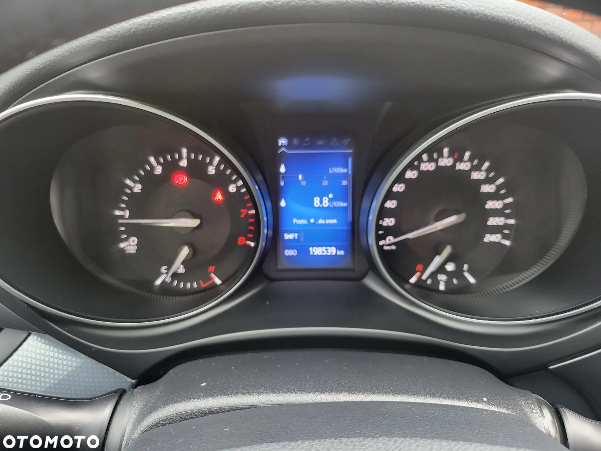 Toyota Avensis Touring Sports 1.8 Executive - 9
