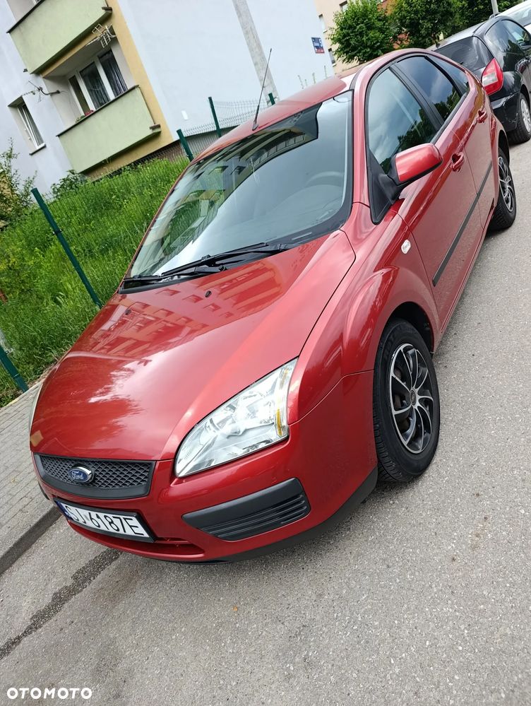 Ford Focus 1.6 Ambiente - 2