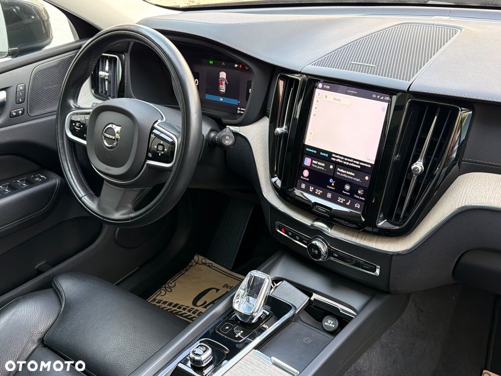 Volvo XC 60 T6 Plug-In Hybrid AWD Inscription - 8