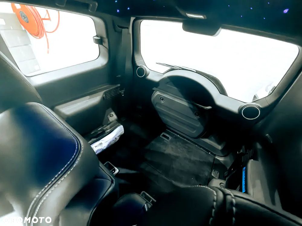 Mitsubishi Pajero - 14