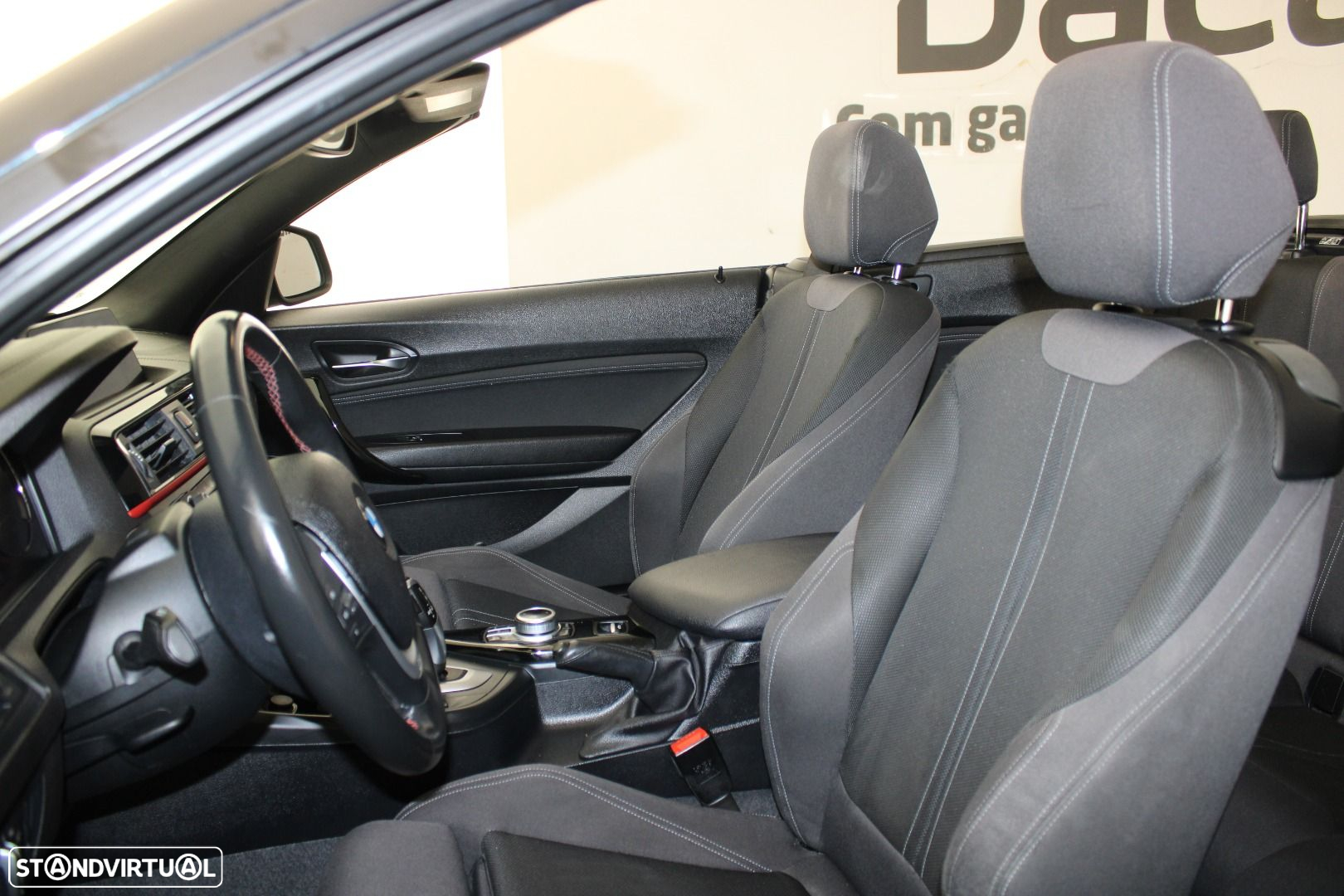 BMW 218 d Cabrio Advantage Auto - 21
