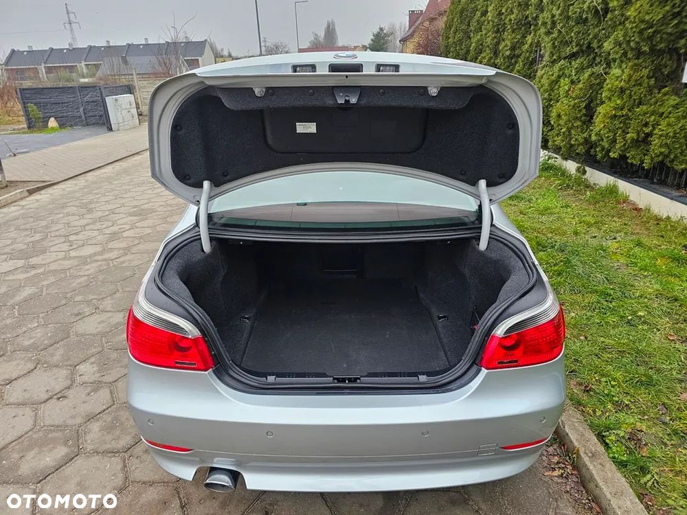 BMW Seria 5 520d Edition Fleet Sport - 11