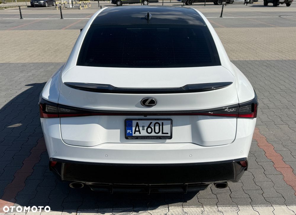 Lexus IS - 11