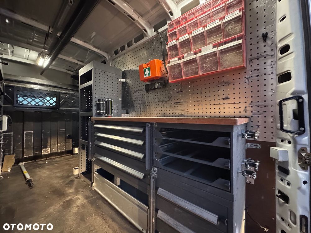 Iveco IVECO DAILY 50c15  DMC 3500 KG W OFERCIE OK 70 SZTUK FURGON KONTENER CHLODNIA WYWROT PODWOZIE DO ZABUDOWY 35c15 - 7