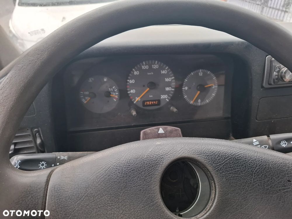 Volkswagen LT 28  sredni  2,5 sdi - 7
