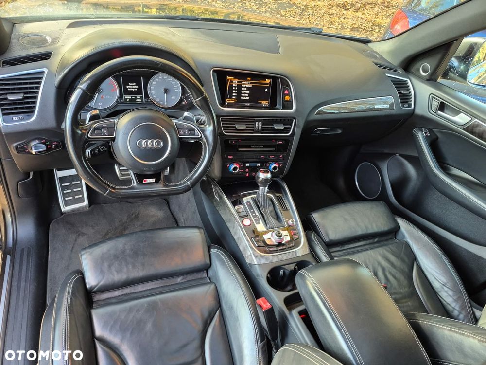 Audi SQ5 - 5