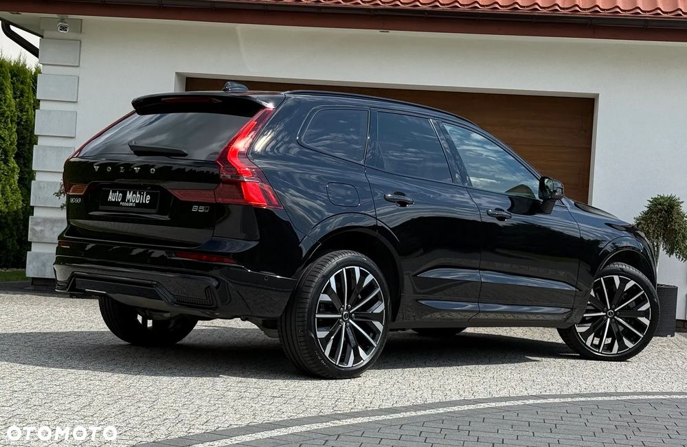Volvo XC 60 B5 B AWD Plus Dark - 8