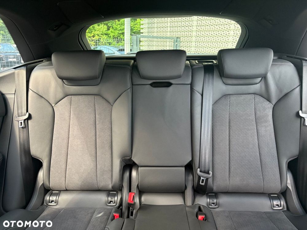Audi Q8 - 14